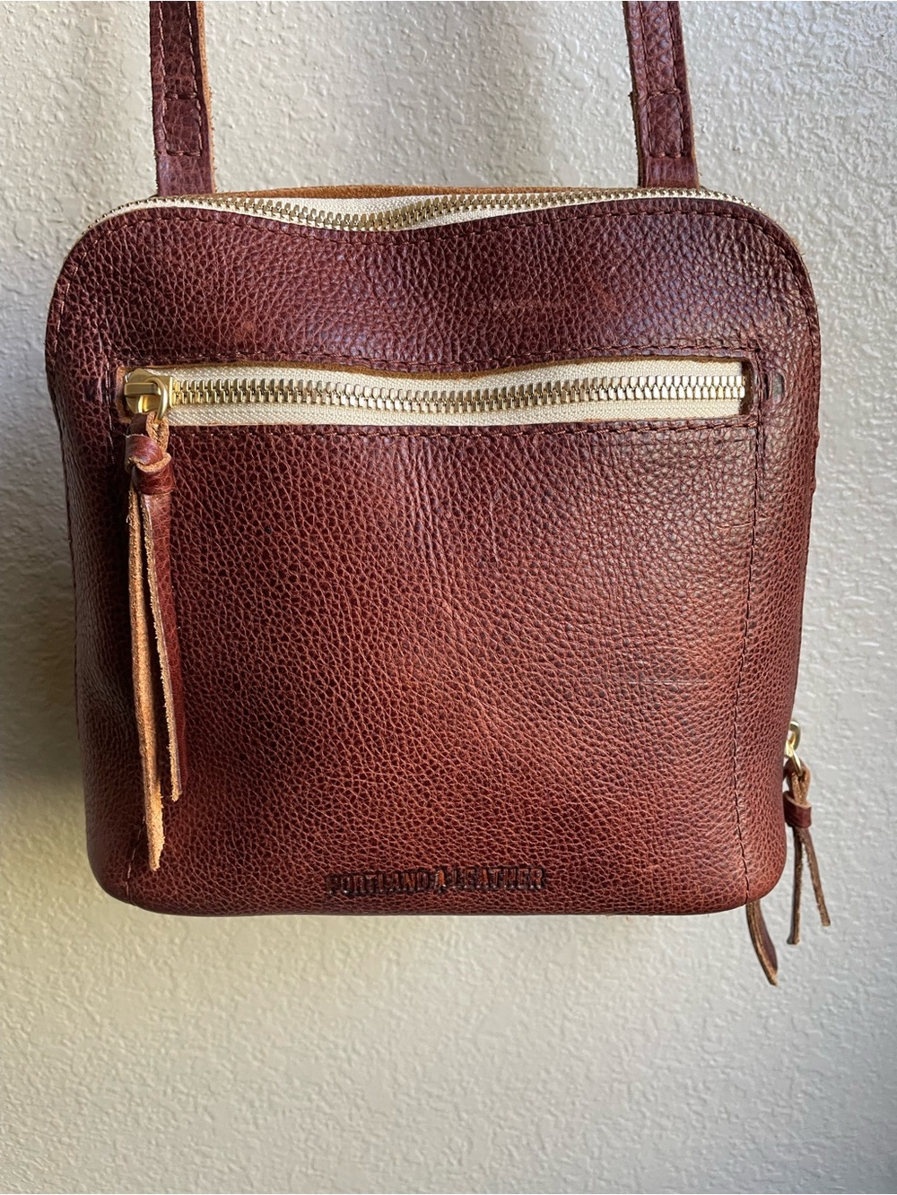 PORTLAND LEATHER GOODS Luna Crossbody Bag Brown Pebbled Leather Medium Zip Top - Picture 4 of 11
